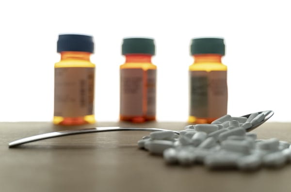 Top 10 Things You Need to Know About CBD & Opioids